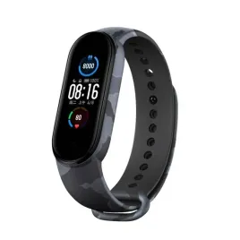 silikonowa-opaska-do-xiaomi-mi-band-6-mi-band-5-moro-szary