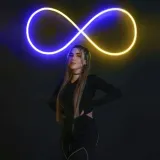 twinkly-flex-200-led-rgb-2m-waga-z-opakowaniem-2-kg