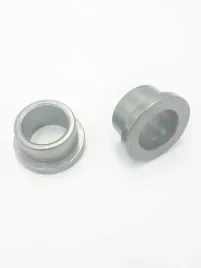 tuleja-piasty-tylnej-z-kolnierzem-9010-060004