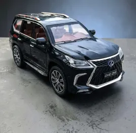 model-1-24-lexus-lx-570-czarny