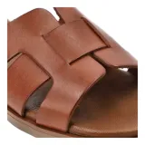 klapki-hee-26320-vaquetilla-cuero-plec-produkt-damski