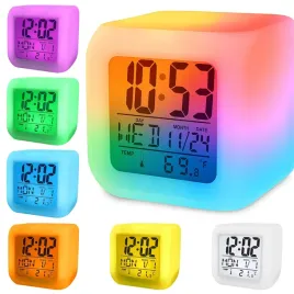 budzik-zegarek-swiecacy-kameleon-termometr-temperatura-data-wyswietlacz-led