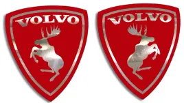 wycinane-naklejki-los-volvo-lewa-i-prawa-komplet-chrom-na-czerwonym-tle