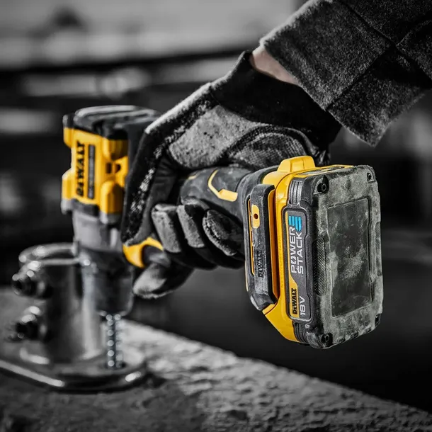 akumulator-18v-powerstack-17ah-dewalt-dcbp034-uszkodzony-nie