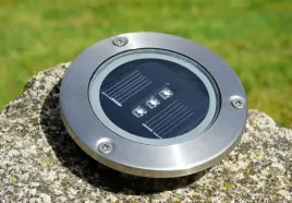 lampa-solarna-garth-wbudowana-ogrodowa-3-x-led