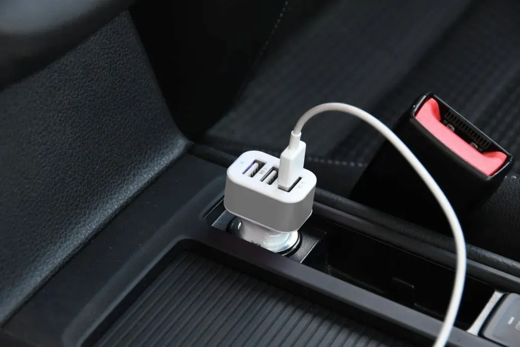 adapter-ladowania-3-x-usb