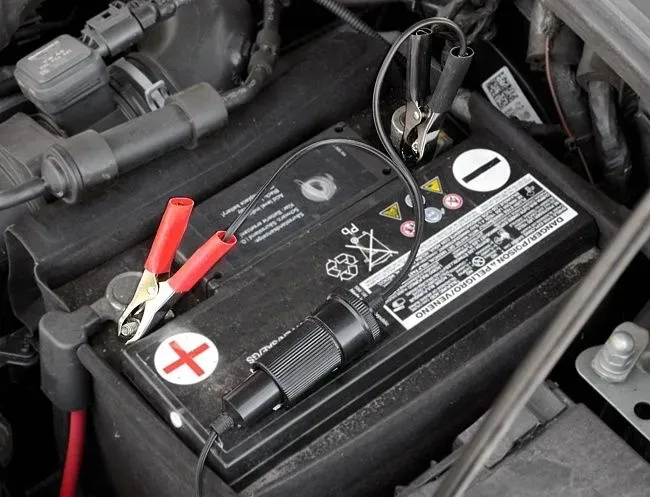 adapter-samochodowy-gniazdo-12-24-v