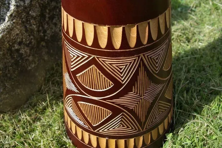 afrykanski-beben-djembe-70-cm-stan-nowy