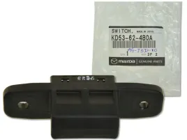 przycisk-otwierania-klapy-bagaznika-kd53-62-4b0a
