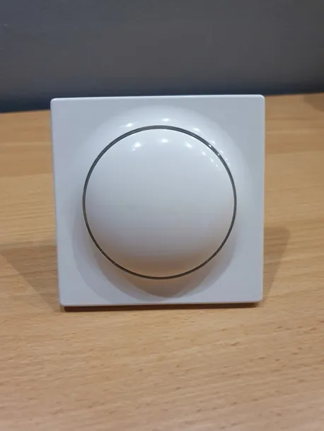 gniazdko-fibaro-walli-dimmer-z-wave-komunikacja-z-wave