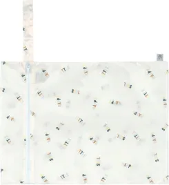 torba-na-pieluszki-mokre-ubrania-buty-z-zamkiem-lassig-happy-fruits-1-sztuk