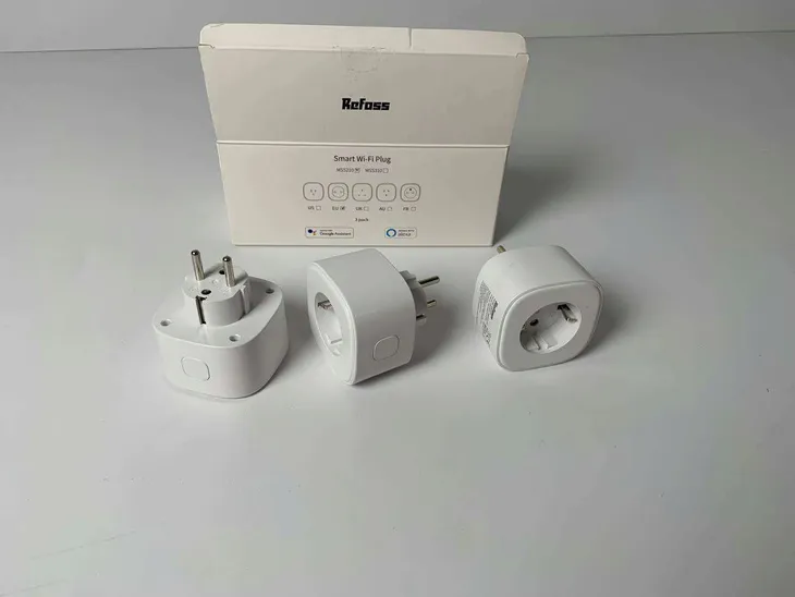 gniazdko-refoss-rss210trieu-stan-opakowania-otwarte