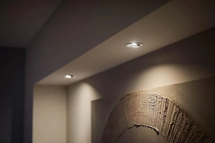 oczka-okragly-philips-hue-bialy-produkt-wprowadzony-do-obrotu-na-terenie-ue-przed-13-12-2024-nie-stan-powystawowy