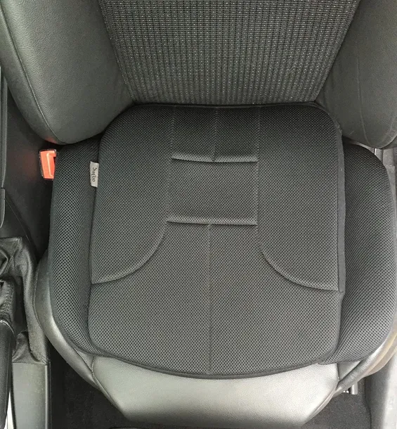 poduszka-do-siedzenia-do-samochodu-v3-stan-nowy-produkt-wprowadzony-do-obrotu-na-terenie-ue-przed-13-12-2024-nie