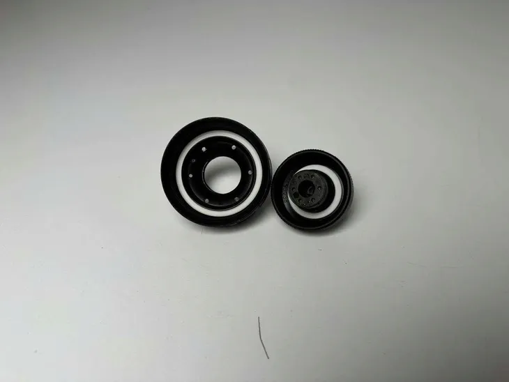 bidon-sigg-750-ml-czarny-marka-sigg