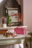 kosmetyczka-stripe-pink-pip-studio-plec-kobieta