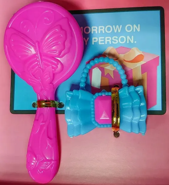 lalka-surprise-spiewajaca-akcesoria-stan-nowy-material-plastik