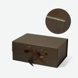 pudelko-magnetyczne-brazowe-z-wstazka-235x170x100mm-karton-prezentowy