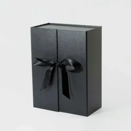 pudelko-magnetyczne-czarne-z-wstazka-podwojne-255x190x100mm-prezentowe