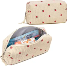 piornik-szkolny-szaszetka-truskawki-pojemny