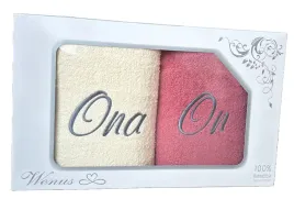 komplet-recznikow-z-haftem-on-ona-70x140-na-prezent-slubny-gruby