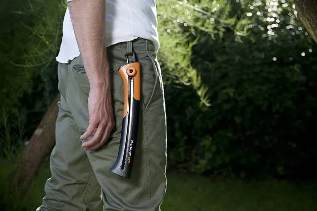 fiskars-pila-do-galezi-l-xtract-sw75-marka-fiskars-zasilanie-reczne
