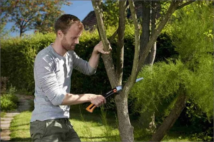 fiskars-pila-do-galezi-l-xtract-sw75-marka-fiskars-dlugosc-prowadnicy-25-cm