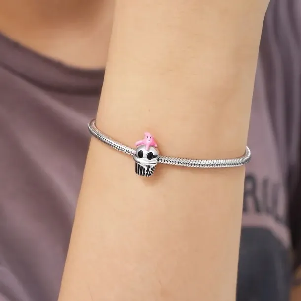 gnoce-charms-skull-cupcake-stan-nowy