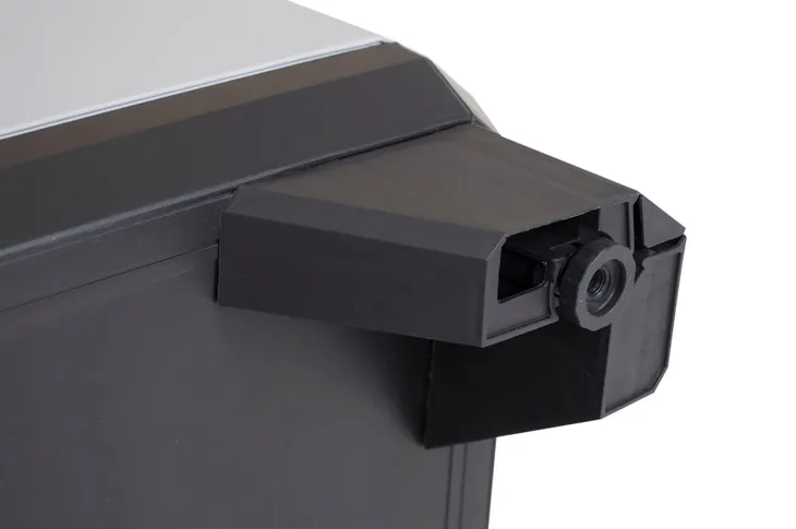 kosz-do-segregacji-keter-split-premium-2-x-110l-cechy-dodatkowe-otwor-gorny-uchylny-z-komorami-do-segregacji-z-pokrywa