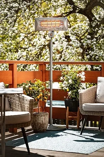 ogrzewacz-do-patio-stojacy