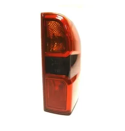 nissan-patrol-y61-04-09-lampa-tylna-prawa