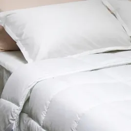 koldra-dziecieca-80x120-pikowana-puchem-gesim-biala