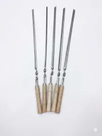 szpikulce-do-szaszlykow-i-grilla-60-cm-zestaw-5-szt-drewno-i-stal