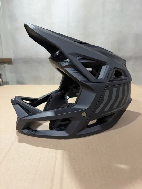 kask-rowerowy-fullface-fox-proframe-nace-junior-48-52-cm-stan-opakowania-otwarte