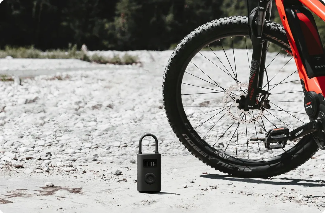 kompresor-pompka-elektryczna-xiaomi-portable-air-compressor-2