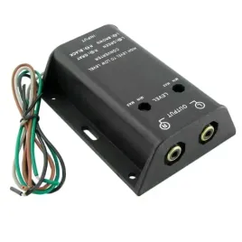 samochodowy-adapter-sygnalu-glosniki-na-rca-100w