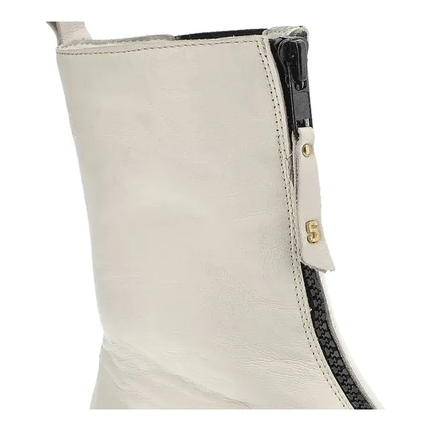 botki-simen-5532a-of-white-marka-inna