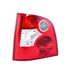 volkswagen-polo-01-05-lampa-tylna-lewa