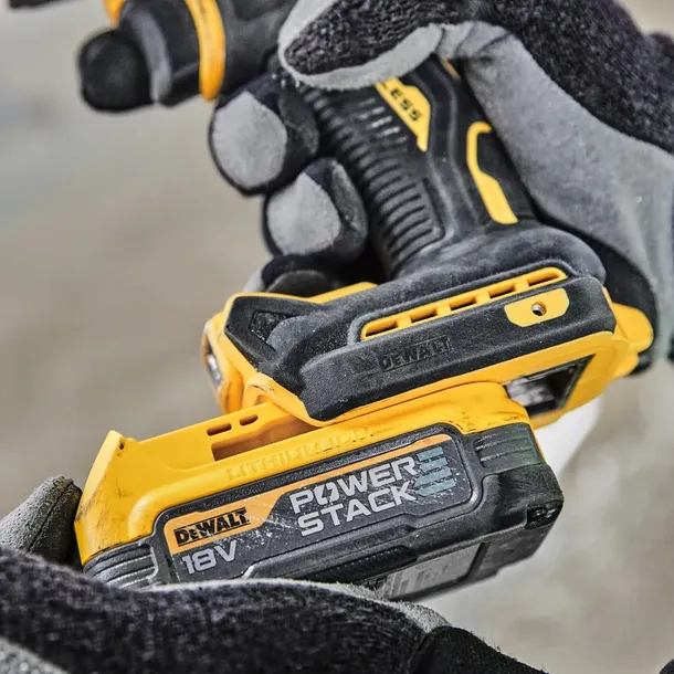 wkretarka-udarowa-18v-powerstack-dewalt-dcd805e1t-informacje-dodatkowe-udar-walizka-transportowa-w-zestawie