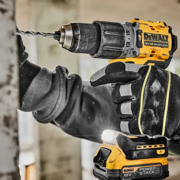 wkretarka-udarowa-18v-powerstack-dewalt-dcd805e1t-maksymalna-predkosc-obrotowa-ii-bieg-2000-rpm