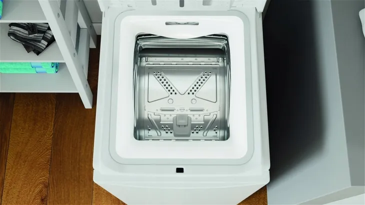 indesit-pralka-btwl60400een-kolor-dominujacy-bialy