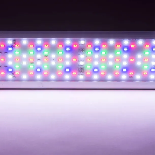 lampa-aqualed-rgb-123w-145cm-stan-nowy-marka-happet
