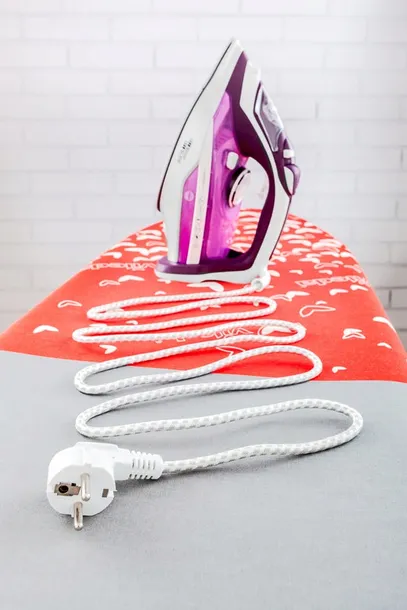 zelazko-eldom-da35-f-moc-2200-w