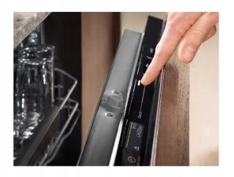 zmywarka-do-zabudowy-electrolux-eem43200l-komunikacja-wskaznik-braku-nablyszczacza-wskaznik-poziomu-soli