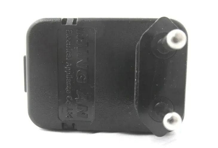 zasilacz-transformator-do-fontann-dzbanek-kaskada-plotek-12v-250ma-3va-producent-cyganek