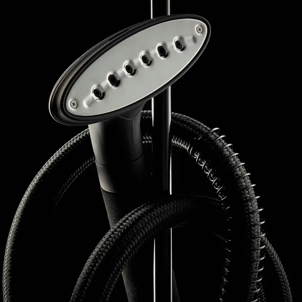 steamer-do-ubran-steamone-eumi100b-2000-w-waga-z-opakowaniem-8-kg