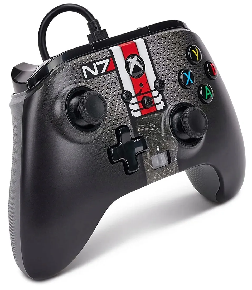 powera-pad-do-xbox-series-xors-one-mass-effect-n7