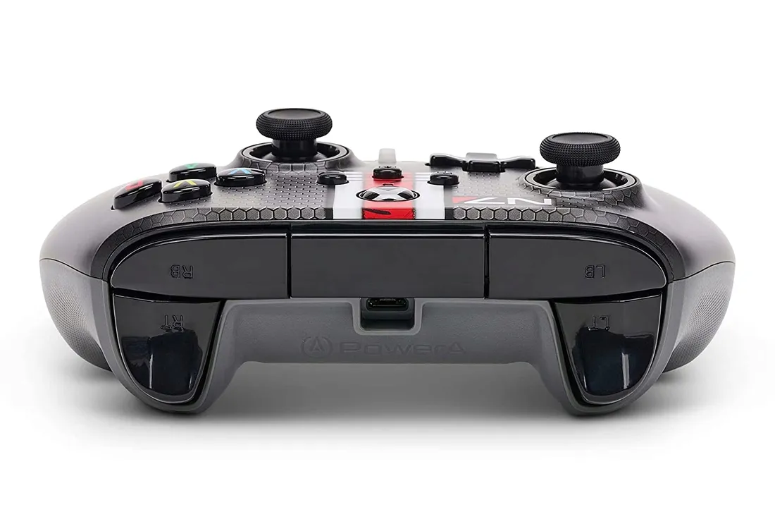 powera-pad-do-xbox-series-xors-one-mass-effect-n7-waga-z-opakowaniem-0-2-kg