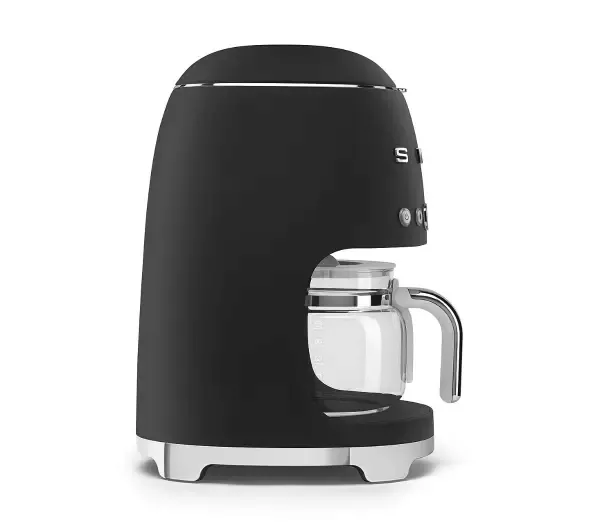 ekspres-przelewowy-smeg-dcf02blmeu-14-l