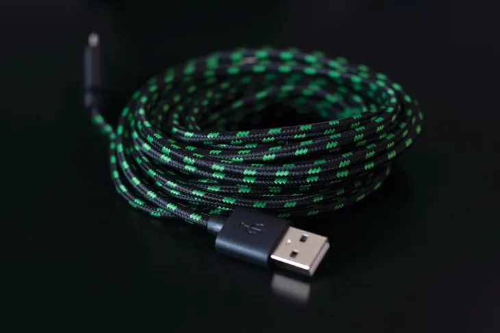 akumulator-venom-vs2882-xbox-series-x-s-waga-z-opakowaniem-0-211-kg-certyfikat-ce